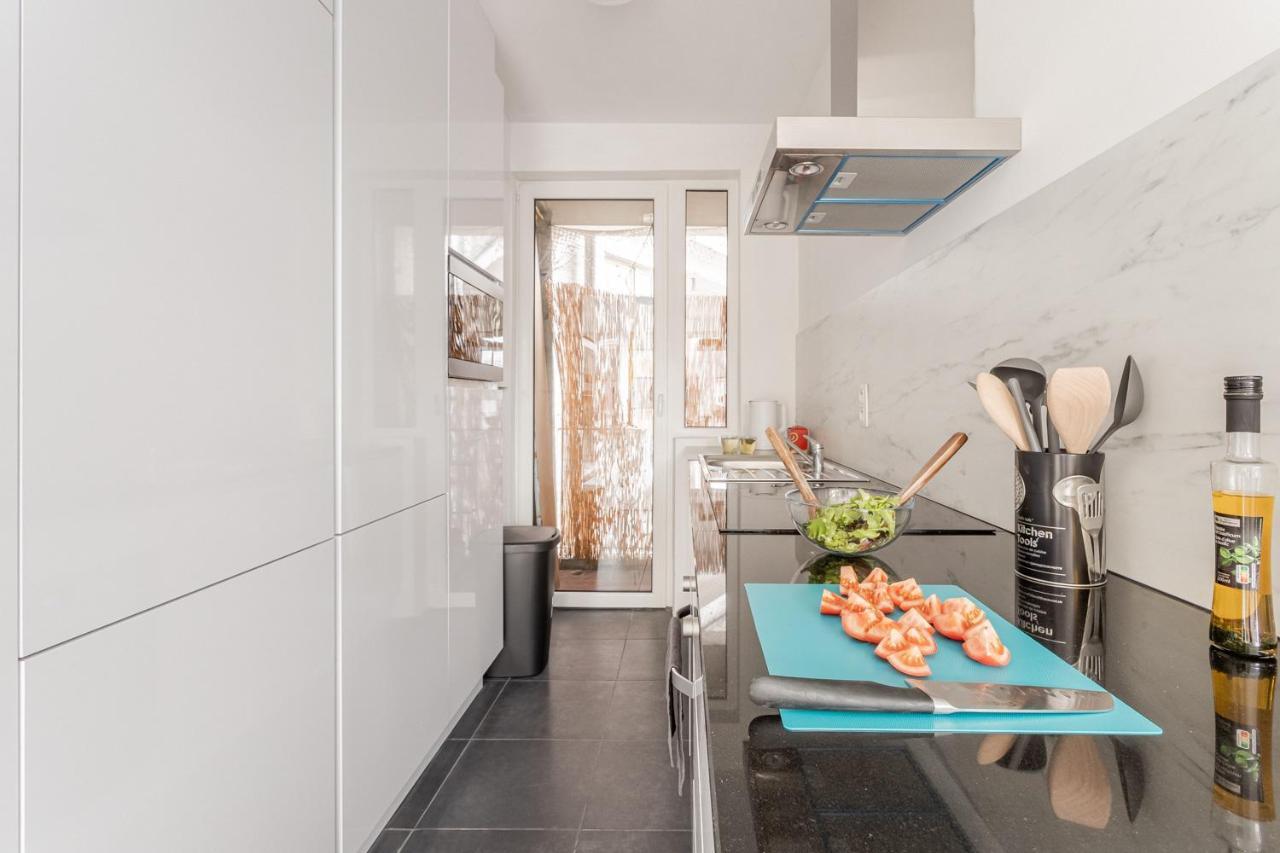 Appartement Center Of Antwerp, Fully Equipped, Train Station Anvers